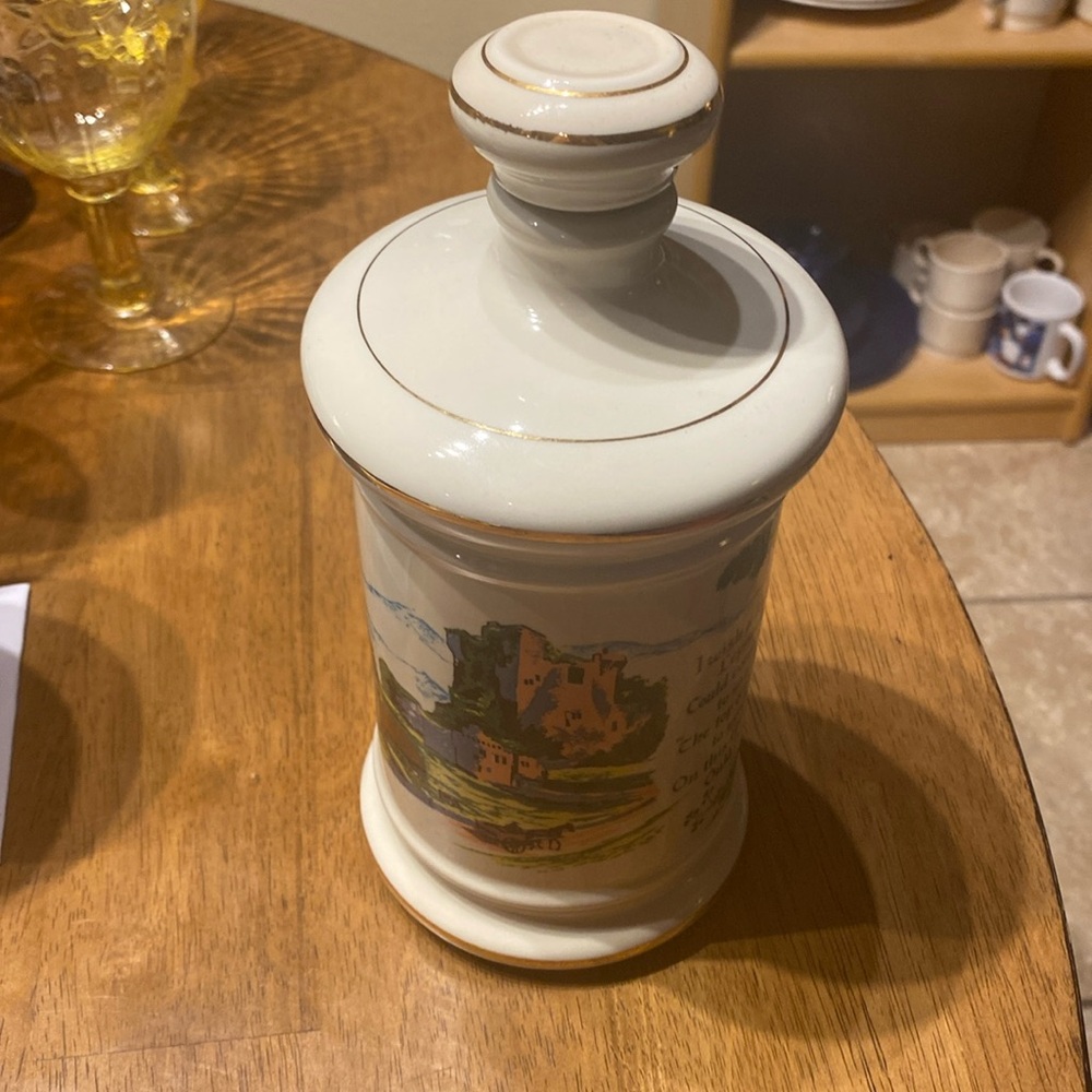 1975 Old Fitzgerald distillery genuine porcelain. Like  new 8.5 inches tall